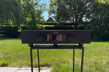 Hegel H95, Zo goed als nieuw, 60 tot 120 watt, Stereo, Ophalen