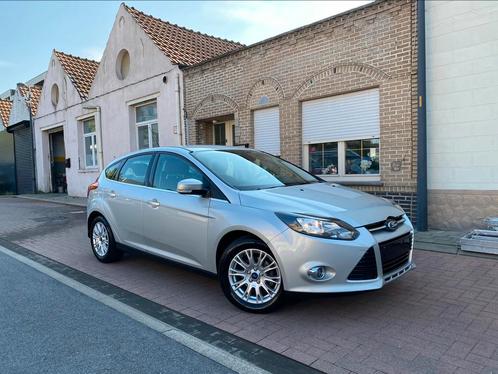 Ford Focus Titanium 1.6i essence/2011/68000.km/Garantie, Autos, Ford, Entreprise, Achat, Focus, ABS, Phares directionnels, Régulateur de distance