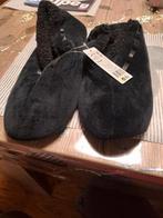 Chaussons espagnoles neuf pour hommes, Ophalen of Verzenden, Nieuw, Zwart, Slippers