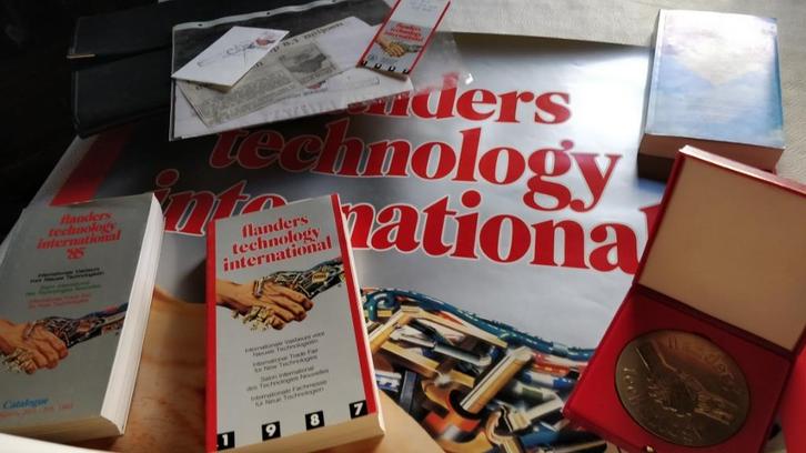 verzamel gebeurtenis, Boeken, Geschiedenis | Stad en Regio, Zo goed als nieuw, 20e eeuw of later, Ophalen