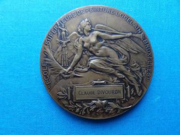 École supérieure de peinture Logelain Bruxelles, bronze 65 m, Envoi, Bronze