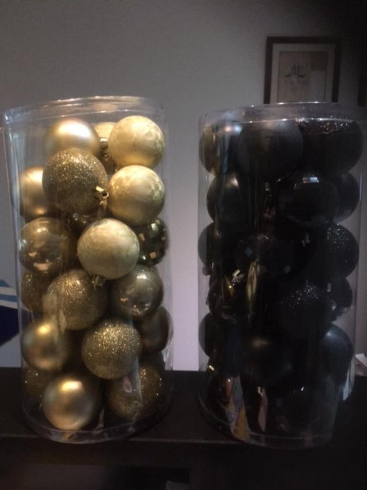 Kerstballen - Kerstdeco - Kerststal, Huis en Inrichting, Overige Huis en Inrichting, Zo goed als nieuw, Ophalen