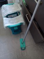 Seau leifheit, Enlèvement