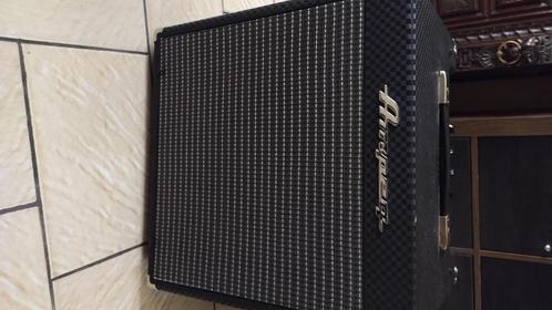 Ampeg RB108 Bass combo, Muziek en Instrumenten, Versterkers | Bas en Gitaar, Zo goed als nieuw, Basgitaar, Minder dan 50 watt