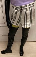 Short en lin blanc Bershka taille S, Enlèvement ou Envoi, Taille 36 (S), Blanc, Courts