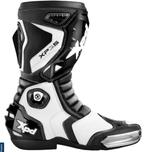 Bottes moto GP de sécurité en cuir marque XPD - pointure 42, Motos, Vêtements | Vêtements de moto, Bottes, Hommes, Seconde main