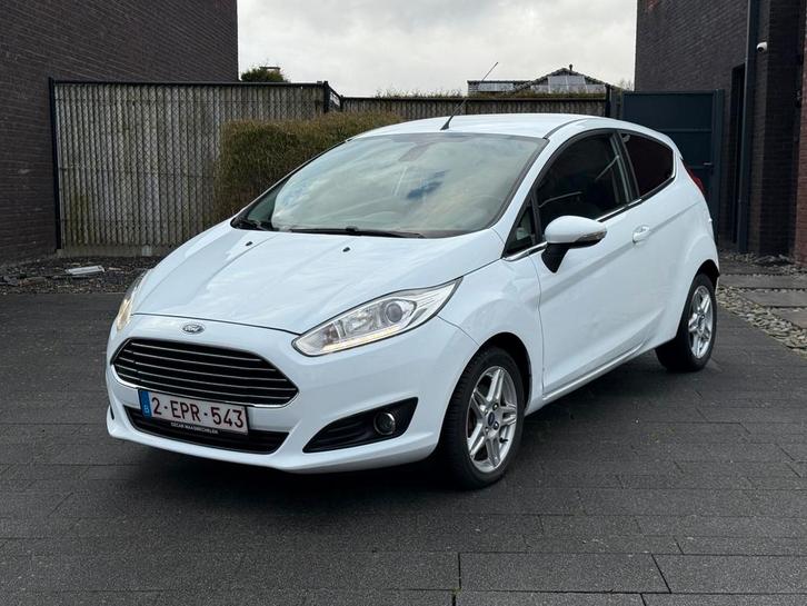 Ford fiesta 1.0 benzine, Auto's, Ford, Particulier, Airconditioning, Benzine, Coupé, 3 deurs, Handgeschakeld, Wit, Grijs, Stof