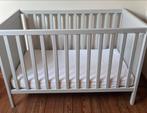 Babybed met kwaliteitsvolle matras, nieuwstaat!, Kinderen en Baby's, Babywiegjes en Ledikanten, Ophalen, Zo goed als nieuw