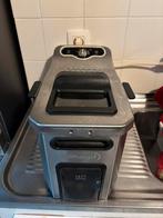 Delonghi friteuse van 3 liter model F34512CZ, 3 tot 4 liter, Ophalen, Gebruikt