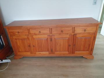 dressoir beschikbaar voor biedingen
