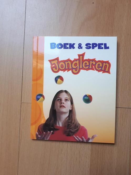 boek en spel jongleren, Boeken, Hobby en Vrije tijd, Zo goed als nieuw, Ophalen of Verzenden
