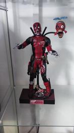 Marvel Zombie Deadpool van Hot Toys - 1/6 actiefiguur, Ophalen of Verzenden, Zo goed als nieuw, Fantasy