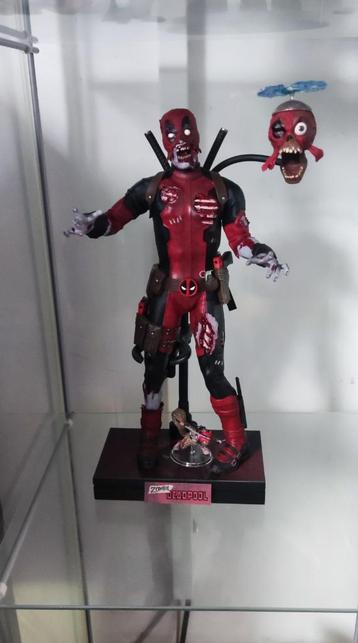 Marvel Zombie Deadpool van Hot Toys - 1/6 actiefiguur beschikbaar voor biedingen