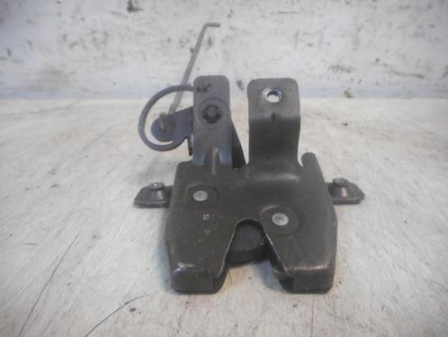 SLOTVANGER ACHTERKLEP BMW 3 serie (E36 / 4) (51.24-1960861), Auto-onderdelen, Carrosserie, BMW, Gebruikt
