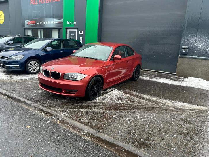 BMW 118D unieke combo, Auto's, BMW, Particulier, 1 Reeks, Diesel, Euro 5, Coupé, 3 deurs, Handgeschakeld, Rood, Overige kleuren