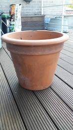 Zeer grote stevige bloempot in terracotta, Tuin en Terras, Ophalen, Gebruikt, 40 cm of meer, Rond