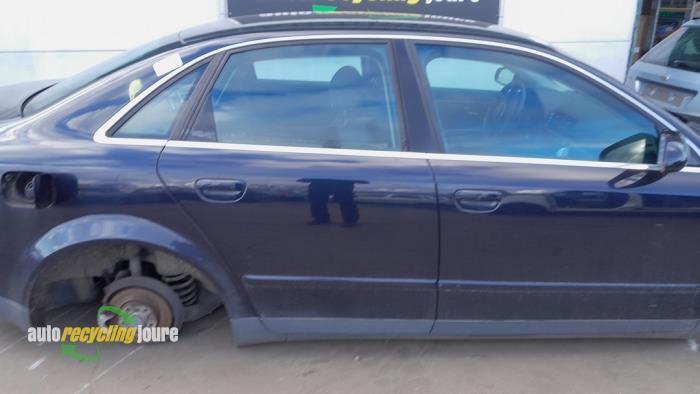 Portier 4Deurs rechts-achter van een Audi A4 (LZ5L), Auto-onderdelen, Carrosserie, Deur, Audi, Gebruikt, 3 maanden garantie