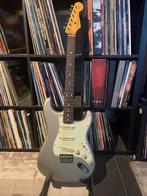 Fender Robert Cray Stratocaster Inca Silver, Ophalen, Zo goed als nieuw, Solid body, Fender