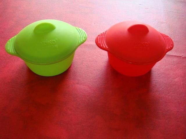 Mini Cocottes Rouge et verte, Huis en Inrichting, Keuken | Potten en Pannen, Zo goed als nieuw, Overige typen, Verzenden