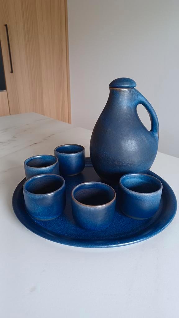 Antonio Lampecco - Blauwe karaf en tasjes in keramiek, Antiek en Kunst, Antiek | Keramiek en Aardewerk, Ophalen of Verzenden