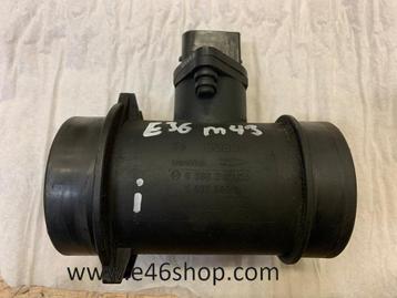 LUCHTMASSAMETER BMW E36 318I M43 OE 1433565 disponible aux enchères