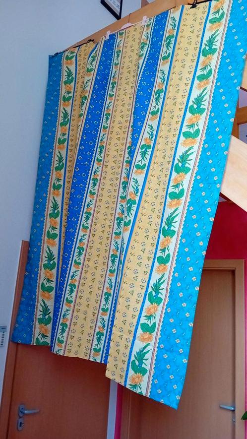 Tafelkleed met blauwe en gele Provençaalse patronen 155 x 20, Huis en Inrichting, Tafelkleden, Nieuw, Rechthoek, Binnen, Ophalen of Verzenden
