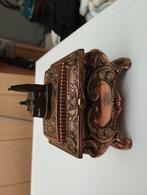 Een juwelen potje met een kerk op het deksel in koper kleur, Antiek en Kunst, Antiek | Brons en Koper, Ophalen, Koper