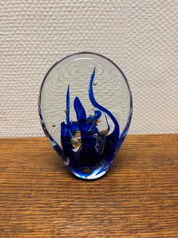 Figurine Vas Cristal, Enlèvement
