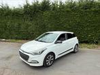 Hyundai i 20, Euro 5, Stof, Wit, Particulier