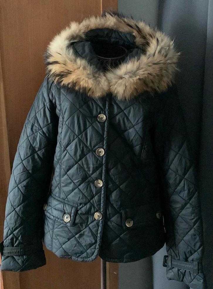 River Woods M Zeer mooie charmante jas, Kleding | Dames, Jassen | Winter, Nieuw, Maat 38/40 (M), Zwart, Ophalen of Verzenden
