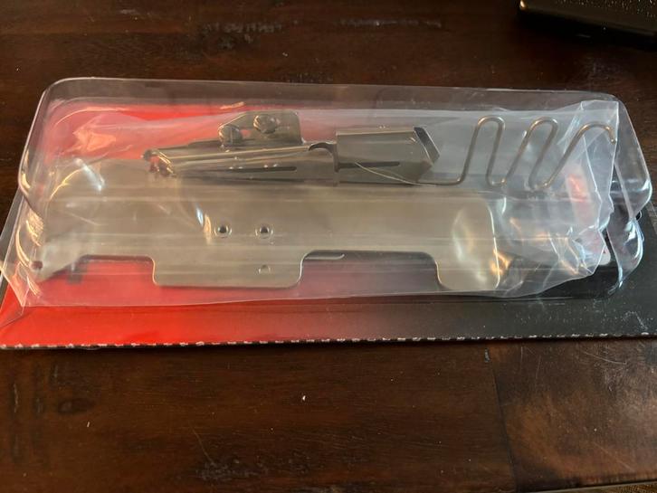 Guide des morsures Janome 32-8, Hobby & Loisirs créatifs, Machines à coudre & Accessoires, Janome, Enlèvement