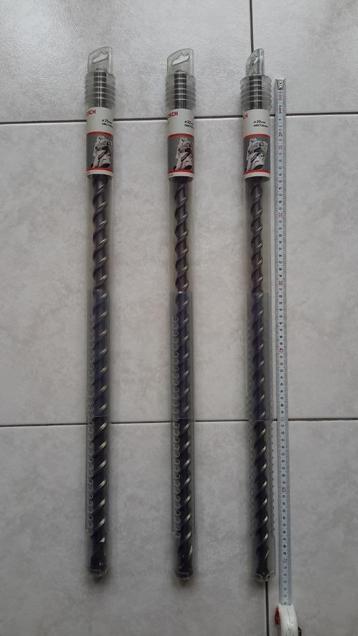 3 lange betonboren BOSCH 20/22/25mm ( NIEUW ) beschikbaar voor biedingen