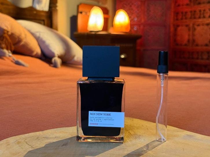 MiN New York - Dahab sample/decant, Handtassen en Accessoires, Uiterlijk | Parfum, Zo goed als nieuw, Ophalen of Verzenden