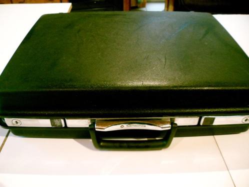 Malette mallette cartable attache-case Samsonite noir chrome, Handtassen en Accessoires, Tassen | Schooltassen, Gebruikt, Zwart