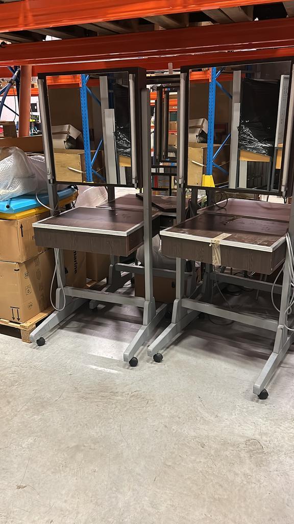 4 tables de maquillage prof. à double face sur roulettes, Maison & Meubles, Accessoires pour la Maison | Autre, Utilisé, Enlèvement