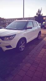 Ssangyong Tivoli 1.6 benzine bj2016, Stof, Zwart, Tivoli, Handgeschakeld