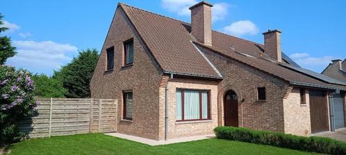 Ruime, strategisch gelegen halfopen gezinswoning met tuin., Immo, Huizen en Appartementen te koop, Provincie West-Vlaanderen, 500 tot 1000 m²