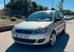 Ford Fiesta // Benzine // Airco, Auto's, Ford, Zwart, Leder en Stof, Bedrijf, Handgeschakeld