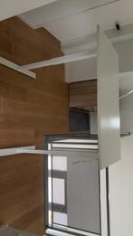 Verstelbaar bureau – zit/sta model – in uitstekende staat, Huis en Inrichting, Bureaus, Ophalen, In hoogte verstelbaar, Zo goed als nieuw