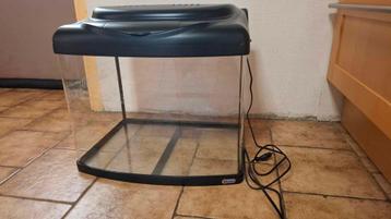 Lot aquariums 60 L  disponible aux enchères