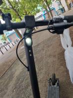 Electrische step zo als op foto snelhied 35kmh bereik 40km, Fietsen en Brommers, Steps, Ophalen