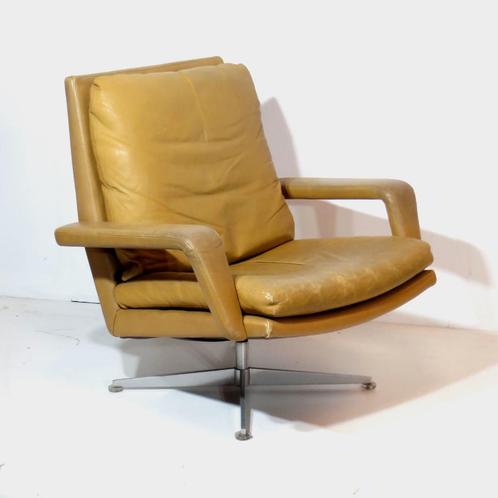Vintage mid century draaifauteuil Hans Kaufeld cognac leer, Huis en Inrichting, Zitzakken, Ophalen of Verzenden