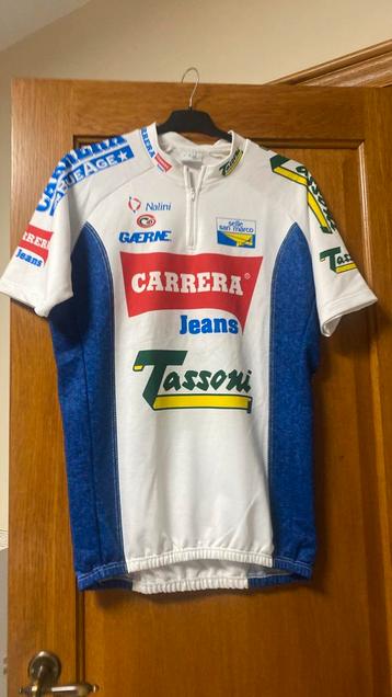 Oud CARRERA fietsshirt in zeer goede staat beschikbaar voor biedingen