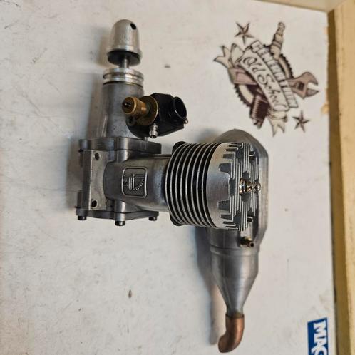 HB 61 met Enya nr 3 gloeiplug., Hobby en Vrije tijd, Modelbouw | Radiografisch | Vliegtuigen, Gebruikt, Nitro, RTF (Ready to Fly)