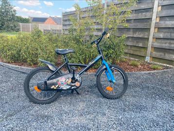Stoere kleuterfiets beschikbaar voor biedingen