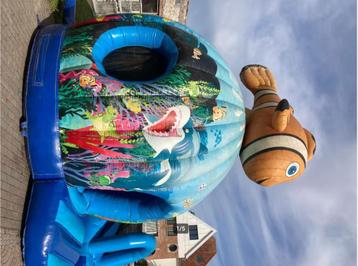 groot springkasteel nemo incl blower beschikbaar voor biedingen