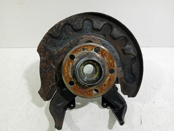 WIELNAAF RECHTS VOOR Seat Ibiza ST (6J8) (01-2010/07-2016), Auto-onderdelen, Remmen en Aandrijving, Seat, Gebruikt