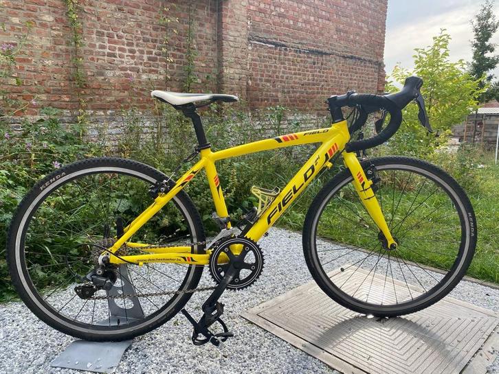 Kinder Racefiets Field 24 inch, Fietsen en Brommers, Fietsen | Racefietsen, Gebruikt, Overige merken, 10 tot 15 versnellingen