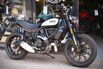 DUCATI 800 SCRAMBLER ICON DARK ***MOTOVERTE.BE*** beschikbaar voor biedingen