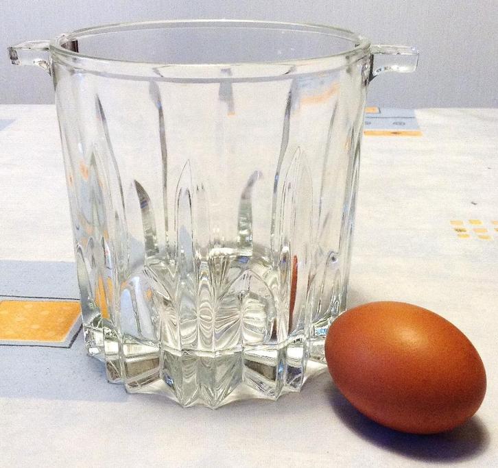 Seau à glace ou refroidisseur à vin en verre taillé vintage, Maison & Meubles, Cuisine | Vaisselle, Comme neuf, Autres types, Uni